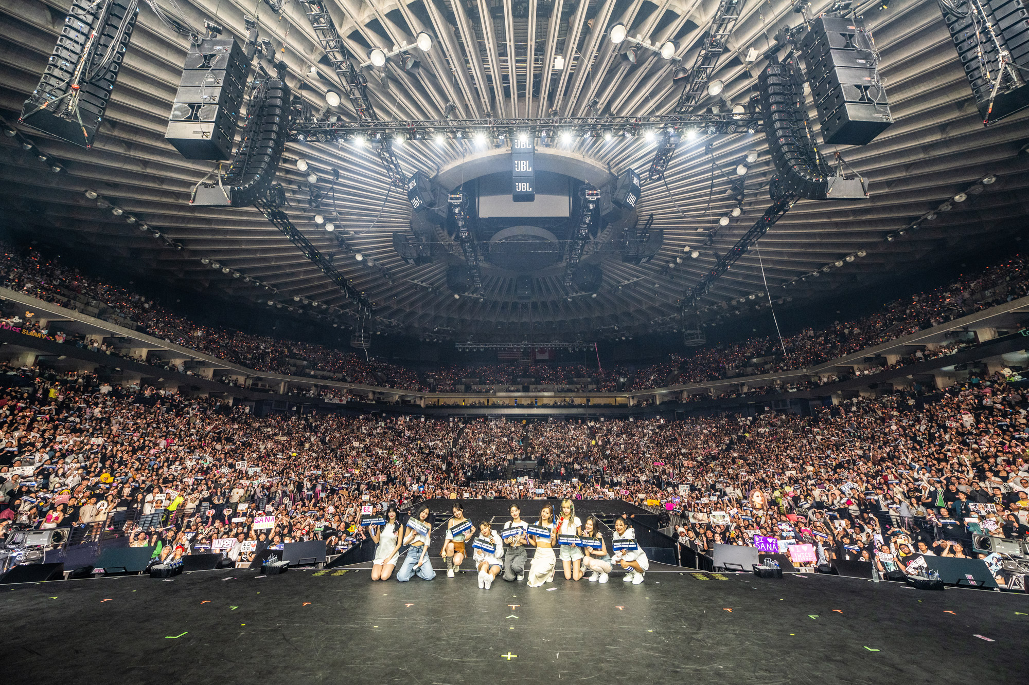 TWICE - 5th World Tour, Allianz Parque - Avenida Francisco