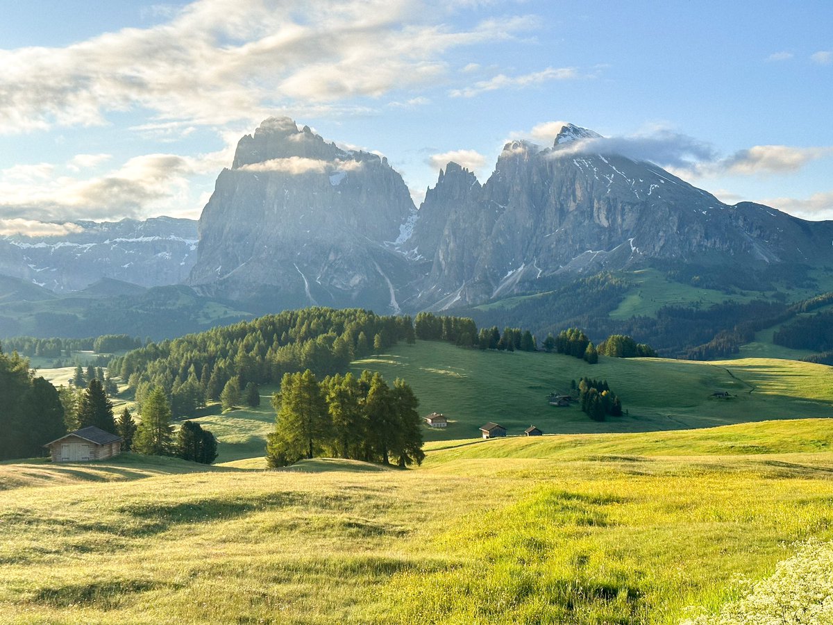 bradmbaldwin's tweet photo. Amazing morning driving around Alpe di Siusi. Some of the iPhone snaps https://t.co/ygz12eUobg