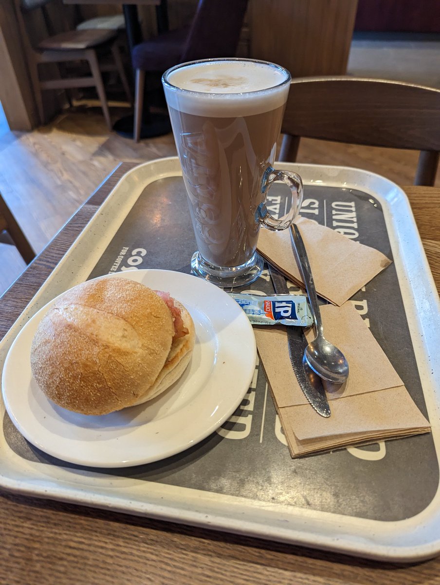 George's graduation day <a href="/univofstandrews/">University of St Andrews</a> Proud dad getting things off to a splendid start.👍👍