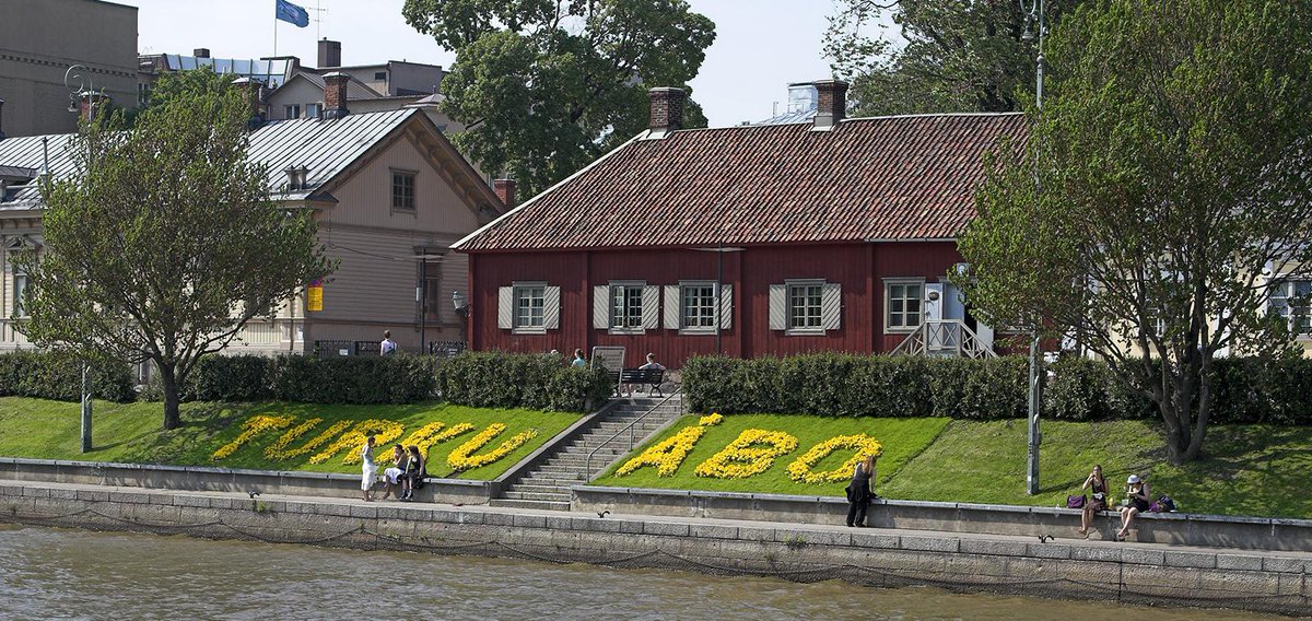 abofritid's tweet image. Sommartips för åbobor och åbogäster: Apoteksmuseet med gården Qwensel har guidningar på svenska onsdagar och lördagar juni-augusti kl. 15. Välkommen till 1700-talsoasen mitt i stan med sitt härliga café på innergården! #åbofritid #kulturiåbo #turku #CafeQwensel #museokeskus
