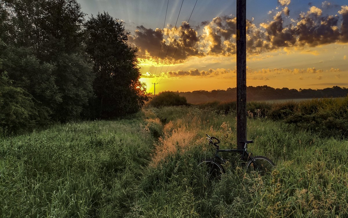 Sunrise from Old Wishaw Road, Carluke

#sunrise #outdoors #lanarkshire #scotland #uk #unitedkingdom