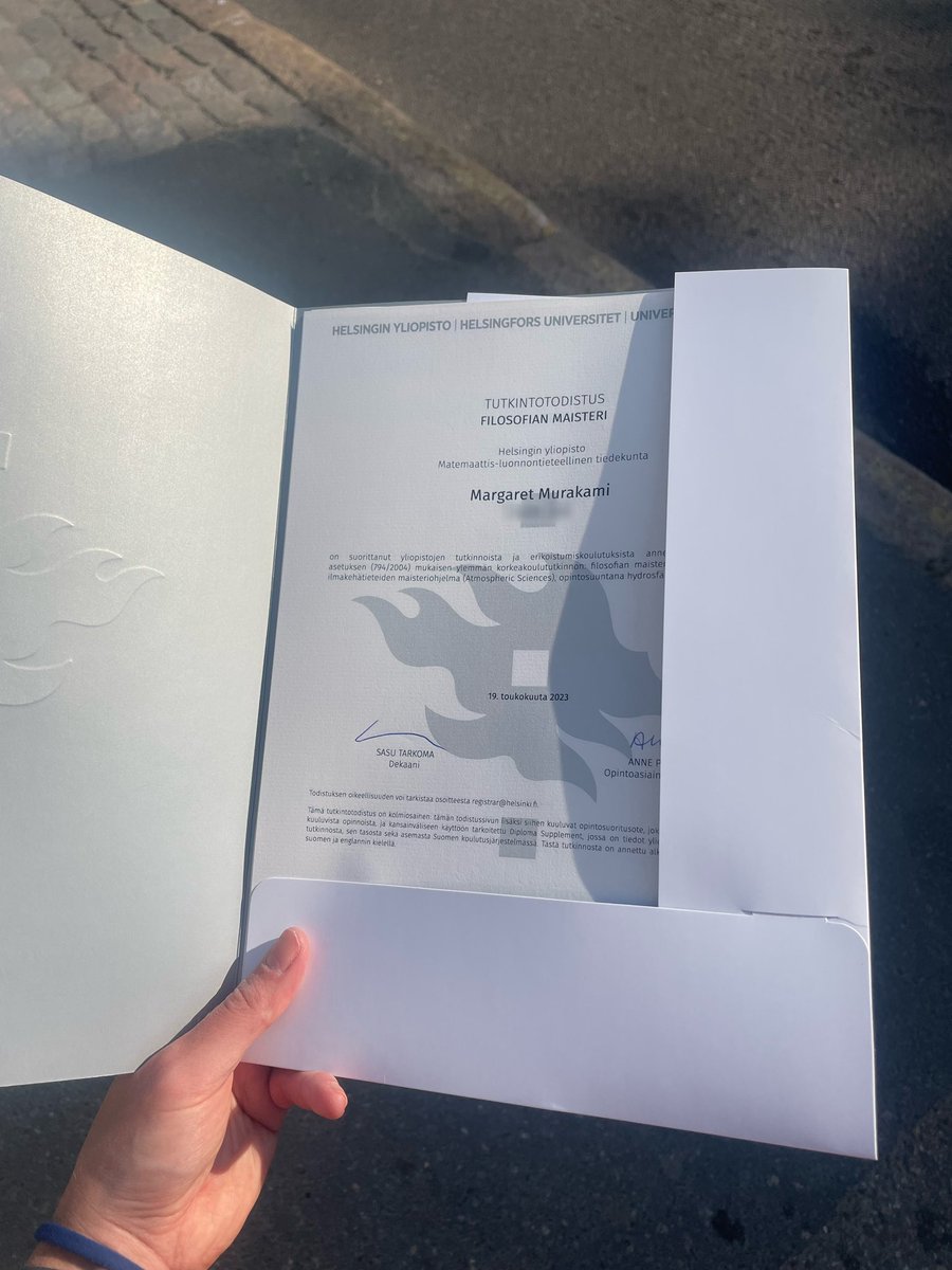 mmurakami579's tweet image. 🎓officially graduated @helsinkiuni #masterofscience