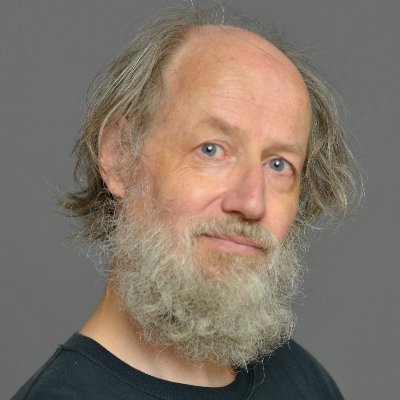 Radio3 Scienza (@radio3scienza) on Twitter photo Stamani entreremo “Nella mente di un’ape” (<a href="/Caroccieditore/">Carocci editore</a> 2023), con il libro dello zoologo <a href="/LChittka/">Lars Chittka</a>, docente di Ecologia sensoriale e comportamentale alla <a href="/QMUL/">Queen Mary University of London</a>. Alle 11.30 su <a href="/Radio3tweet/">Rai Radio3</a> Stamani entreremo “Nella mente di un’ape” (<a href="/Caroccieditore/">Carocci editore</a> 2023), con il libro dello zoologo <a href="/LChittka/">Lars Chittka</a>, docente di Ecologia sensoriale e comportamentale alla <a href="/QMUL/">Queen Mary University of London</a>. Alle 11.30 su <a href="/Radio3tweet/">Rai Radio3</a>