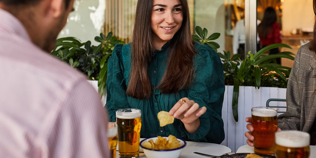 rest_lateral's tweet photo. ¿Eres de los que disfrutan de los pequeños momentos? Entonces eres un #LTLover 

#RestaurantesLateral #restaurantesmadrid #verano https://t.co/BMPvvNkpOg
