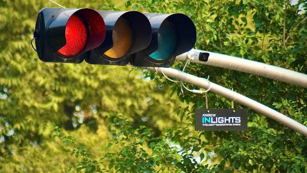 Research_NUST's tweet image. Young researchers from #NUST designed and developed an #smart #trafficsignals system to augment existing set-up by using #computervision, to regulate traffic flow as per load estimation on each side. #SDG9 #NUSTResearch
Read full blog: researchblog.nust.edu.pk/smart-intellig…