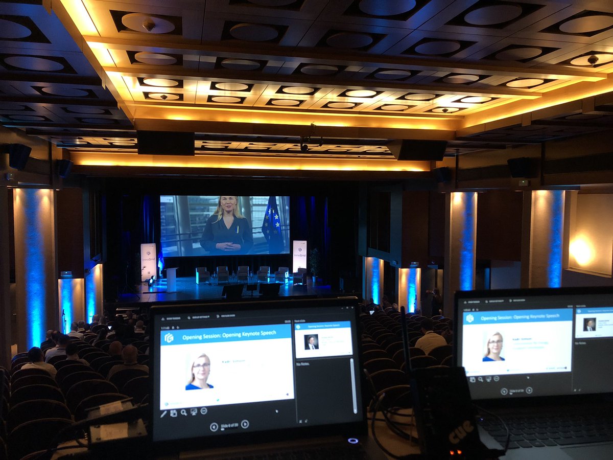 Lóránt DÉKÁNY tweet media