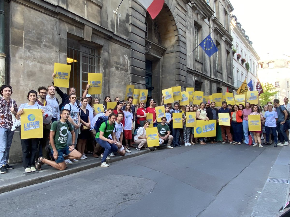 L’#AffaireduSiecle : ça continue !
L'État n’a toujours pas pris de mesures structurelles à la hauteur des enjeux climatiques. Face à son inaction, les associations relancent le procès pour l’obliger à agir !
#justiceclimatique #1Mpourleclimat