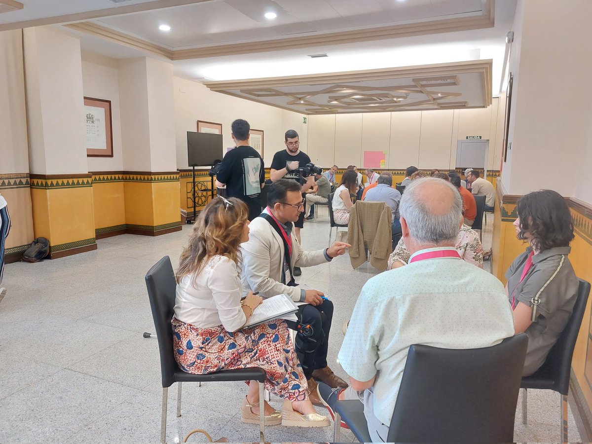 Segunda jornada del Encuentro. Continuamos con el trabajo comenzado ayer. Hoy profundizamos en los ecosistemas informal y comunitario.
#EncuentroCCEE