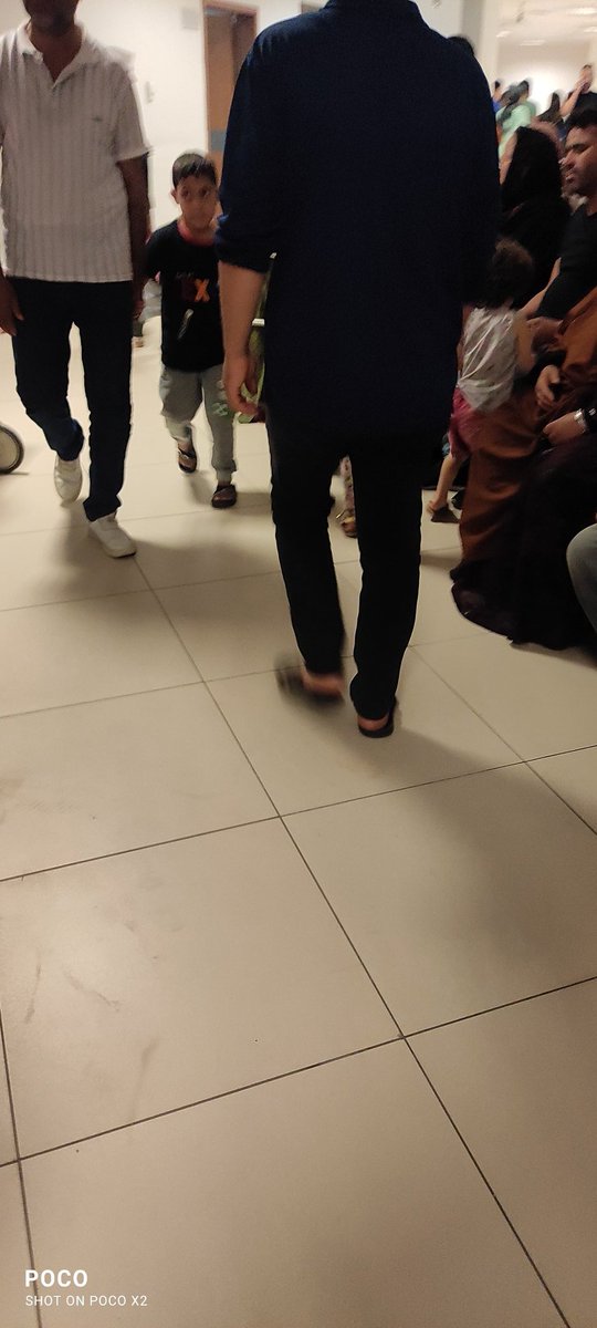 ibrahim_AKDNZ63's tweet photo. Burası Şanlıurfa eyyubiye 800 yataklı hastane Ortopedi bölümü
liyakatsiz personelin sisteme muhadele etme sonucu
Torbile işe girenlerin 
 vatandaşa yaşadıkları köyü tablo https://t.co/62as8qSQZF