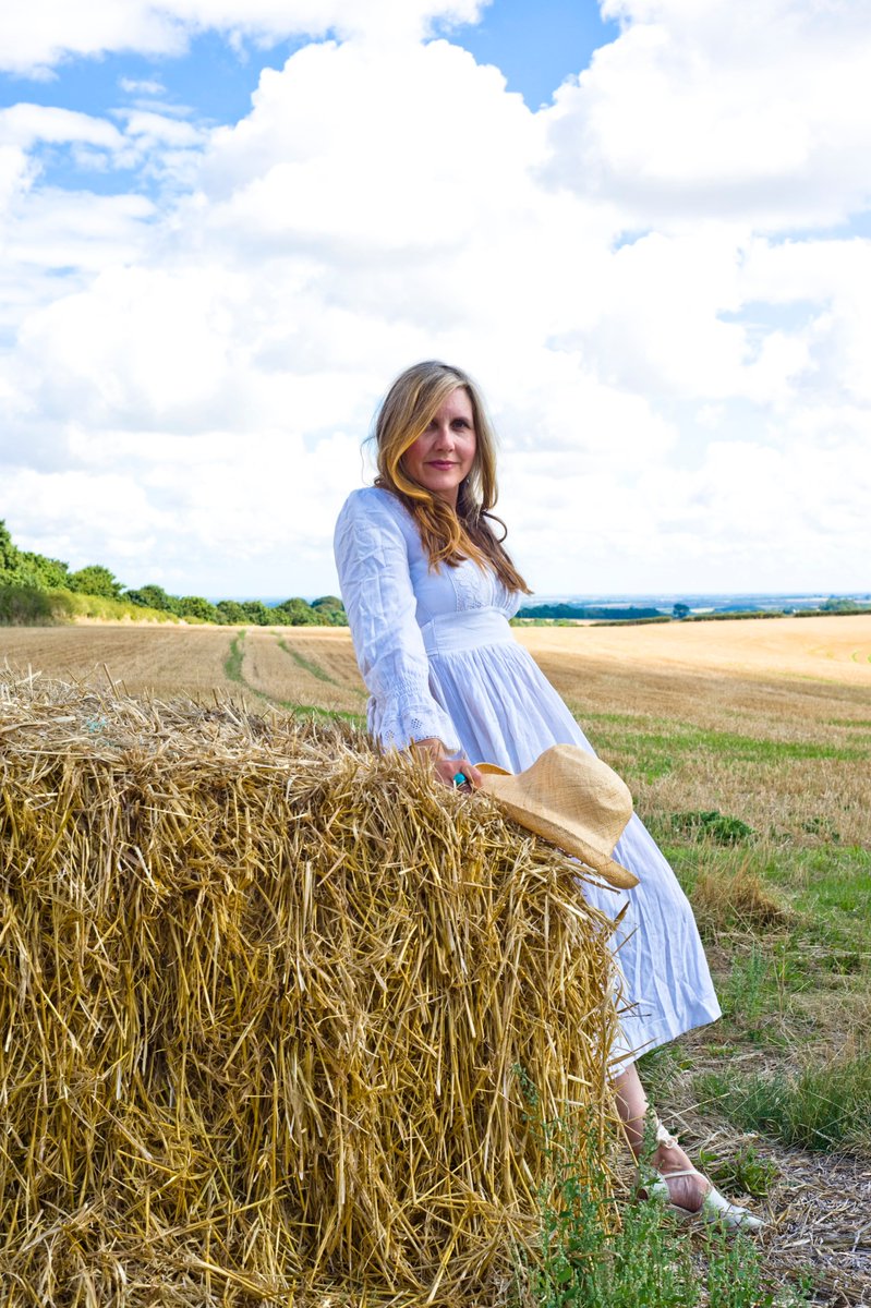 #JaneAir in a vintage #lauraashley #madeinwales dress #haybales #Janeairvintage