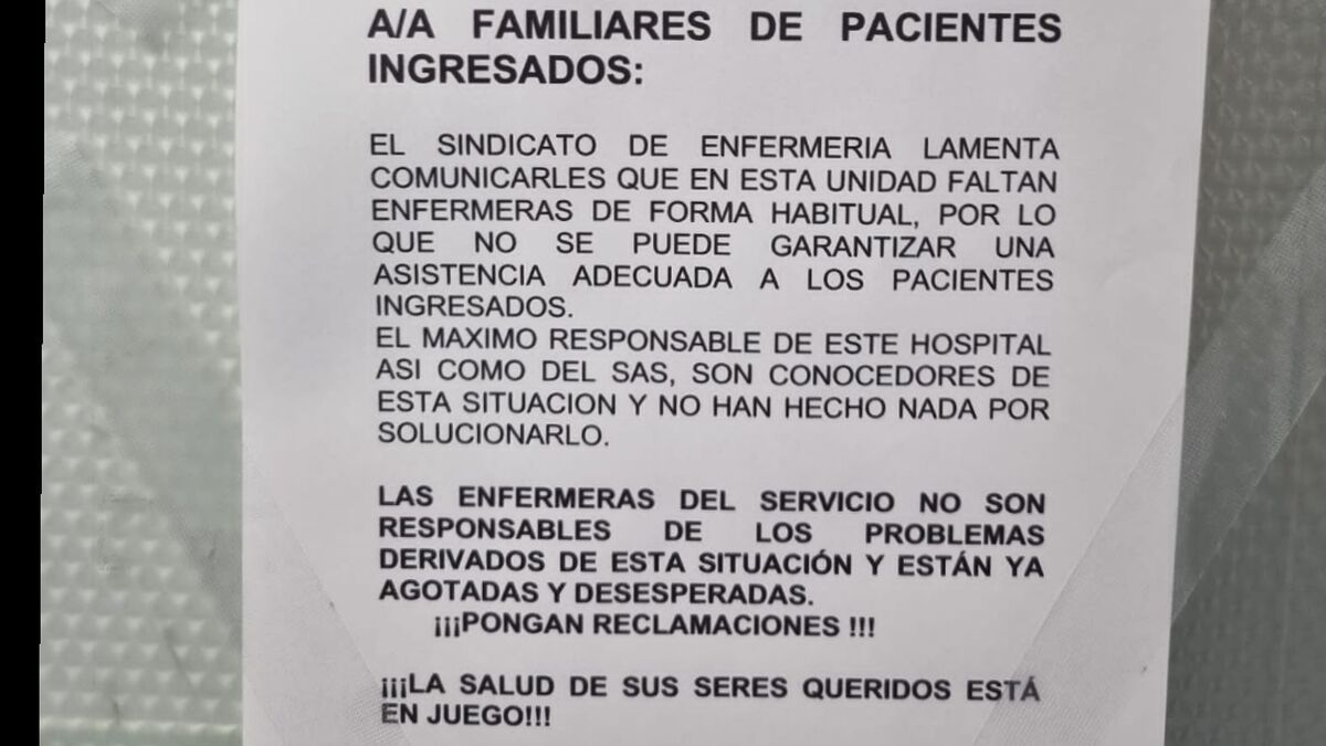 SATSE_Andalucia's tweet photo. 🏥@satsemalaga_ despliega carteles informando de falta habitual de #enfermeras en unidades del H. Regional que dificulta la asistencia adecuada a los pacientes
🆘Recalca que el déficit no es responsabilidad de los profesionales y animan a los familiares a reclamar
📸@malagahoy_es https://t.co/KN2BlIhsYk