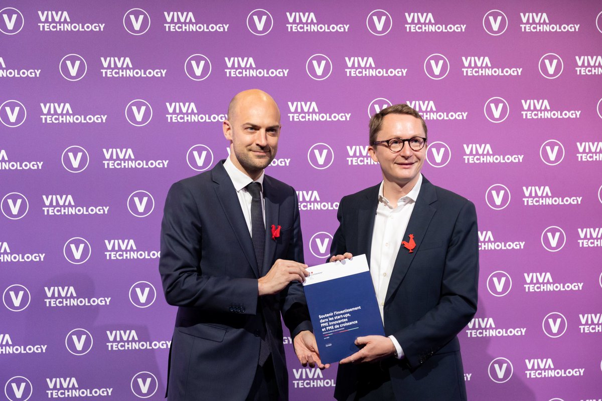 midy_paul's tweet photo. ✅ Au salon @VivaTech, j'ai remis ce matin au Ministre du Numérique @jnbarrot mes propositions pour soutenir les start-ups et PME innovantes.

⬇️ Pour tout comprendre de ce rapport en 2 minutes, c'est par ici ⬇️ https://t.co/Cf1xExIOd3