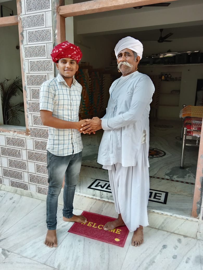lalitj14's tweet photo. NTA द्वारा आयोजित NEET UG की परीक्षा में छोटे भाई मनोहर मूलाराम जी पालड़ी के द्वारा अच्छे अंकों622/720 से उत्तीर्ण करने पर हार्दिक बधाई एवं उज्ज्वल भविष्य की शुभकामनाएं💐💐 https://t.co/FpiAIKuwkI