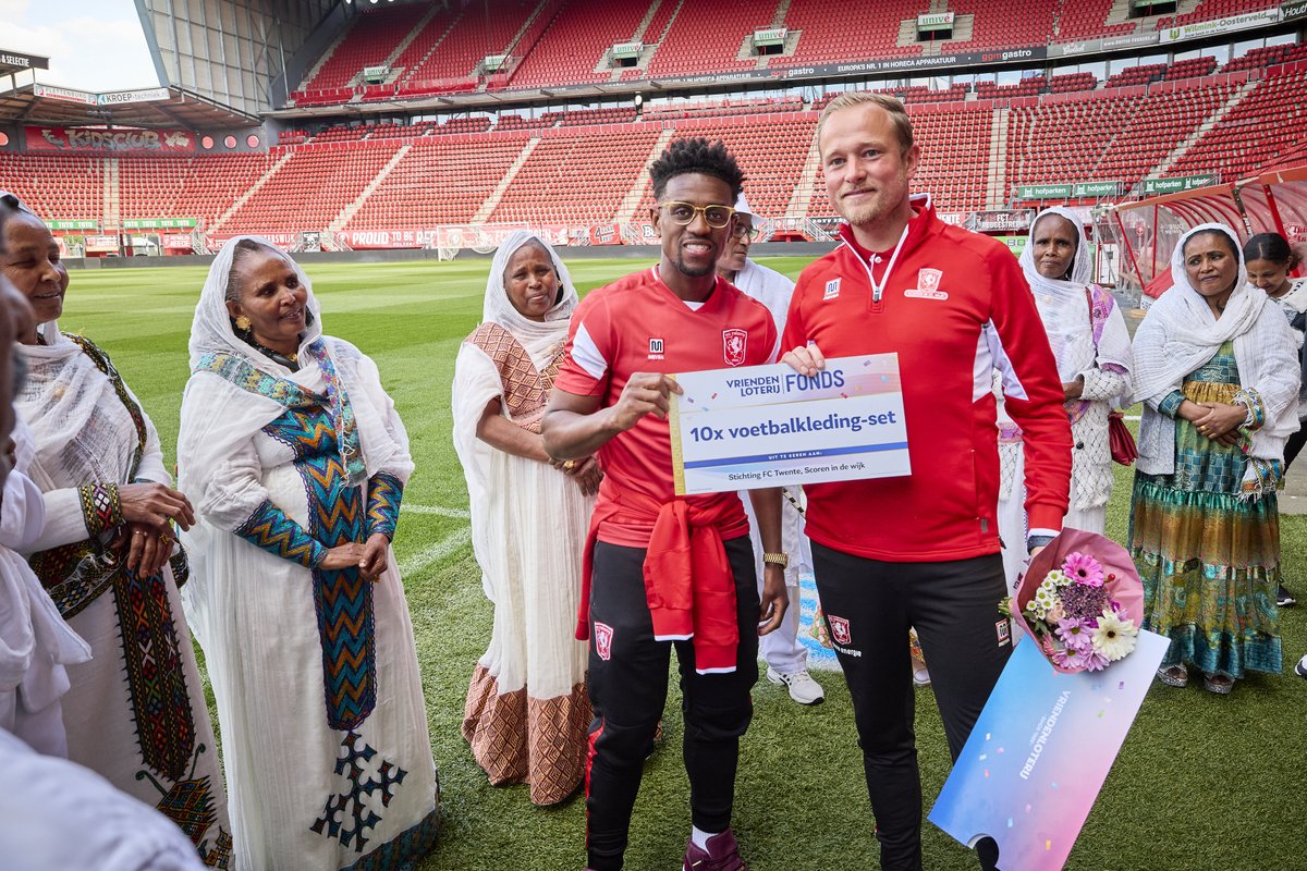 Scoren in de wijk tweet media