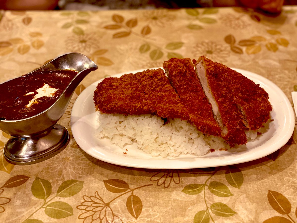 Buddica0331's tweet photo. 昼に洋食屋いって
カレー食べたいなと思って
カツカレー頼んだら
ご飯800gカツ200g
合わせて1キロと🤯聞いてません🥹

なんとか腹はち切れそうになり完食🔥 https://t.co/zkZAeGadoZ