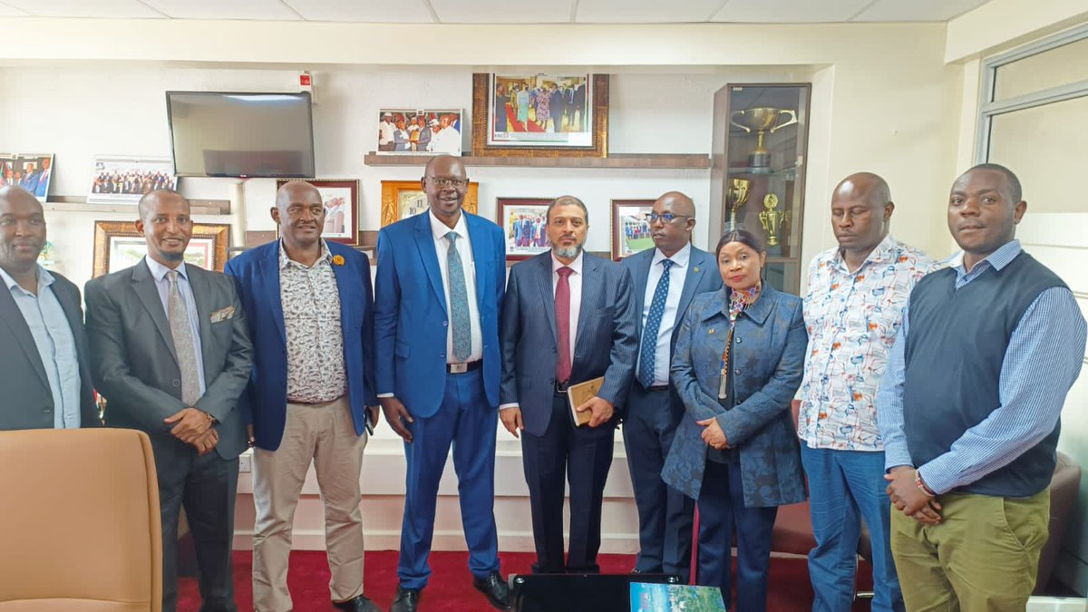 Ruto_Mustafa_23's tweet photo. CP &amp; CVP https://t.co/WndJjmEGZB