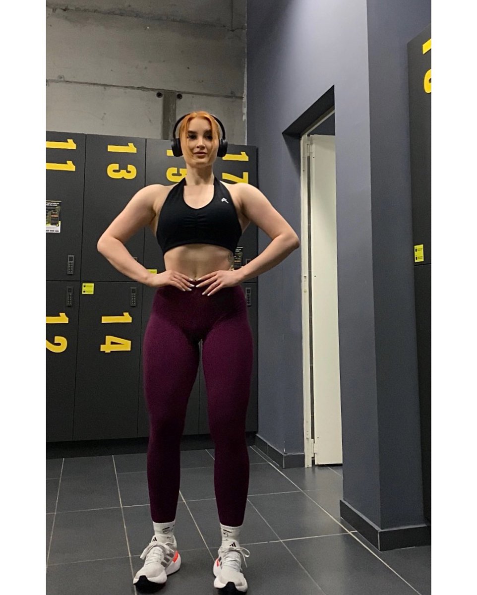 annajits's tweet photo. 1% better every day🫡

#gym #gymgirl #progress #strong #weigthlifting https://t.co/Ld8R2u87Qp