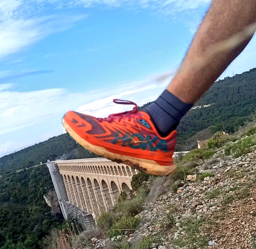 Vincentd4c4's tweet photo. Test en cours ! #hoka #Tectonx2 #testrunning https://t.co/3898CILd8a