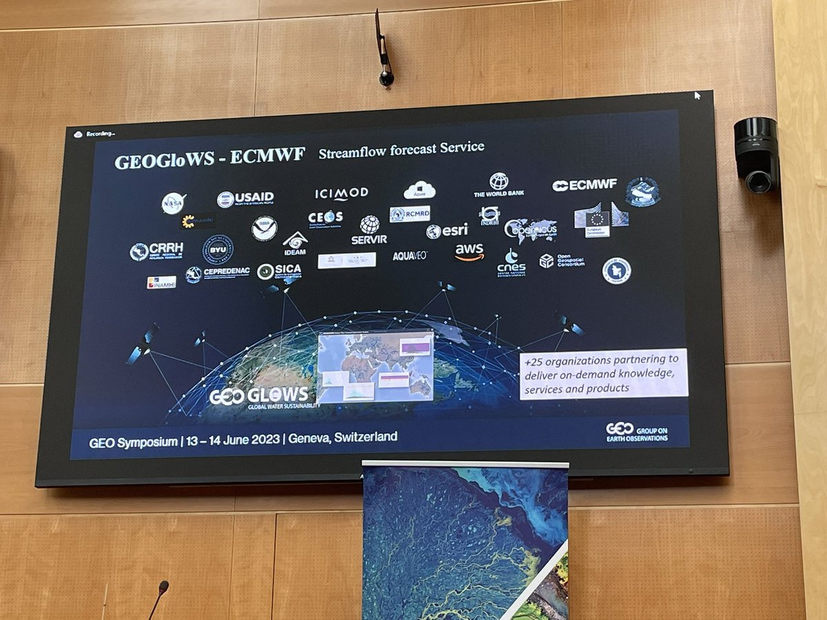 twitt_mfv's tweet photo. #GEOGlows is an exemple of successful partnership aiming at global water sustainability under the leadership of Angelica Gutierrez from @NOAA and @AmeriGEO see: https://t.co/xWQVXfIwB7 #GEOSymposium @opengeospatial https://t.co/DhhCkIc3vV