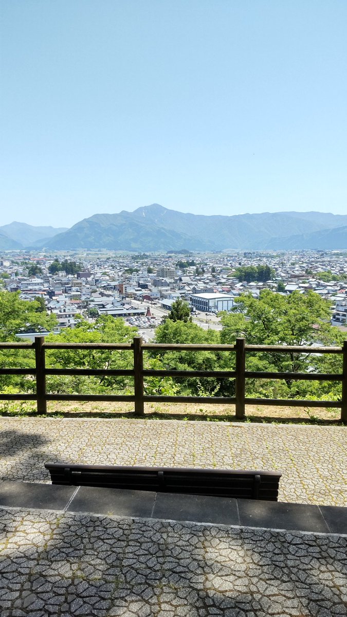 越前大野城から見た城下町
京都市のように街が
碁盤の目のようだった