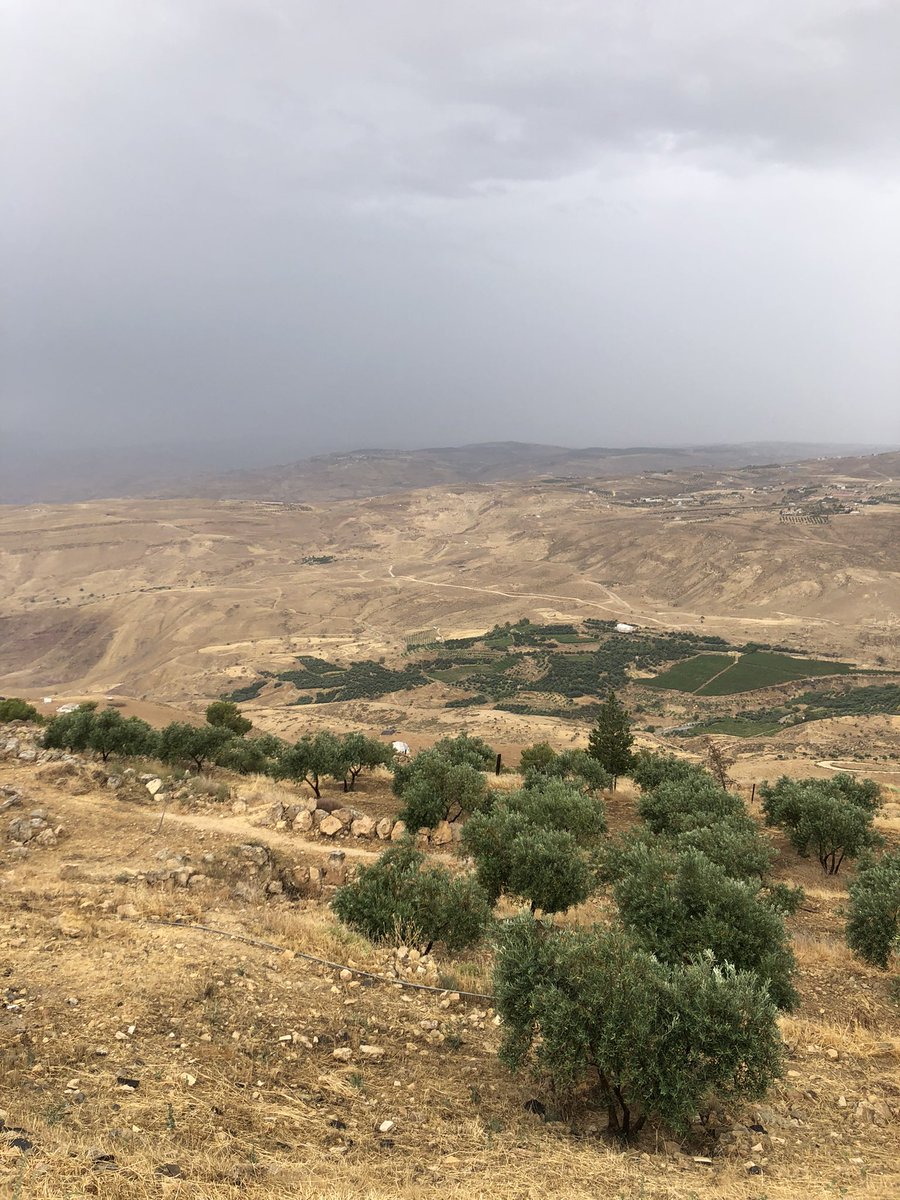 Yesterday, it rained here in Madaba and the trip to Mount Nebo with students did not seem to happen under the best conditions. But I was proven wrong and saw Mount Nebo from a different side this year - rainbow included!