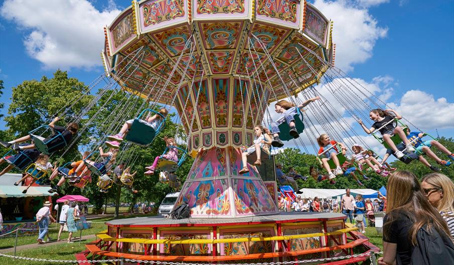 This #Saturday 11am-6pm we will be <a href="/KewFete/">Kew Fete</a> Stand: Row C stand 44 with <a href="/SyonParkHouse/">Syon House and Gardens</a> promoting all there is to see and do in #Kew #Richmond #Twickenham visitrichmond.co.uk/events/kew-mid… <a href="/RichmondVets/">Richmond Vets</a>  <a href="/BrentfordFC/">Brentford FC</a> <a href="/artsrichmonduk/">Arts Richmond UK</a> <a href="/kewsociety/">The Kew Society Est. 1901</a> <a href="/KewNeighbours/">Kew Neighbours</a> @PowerjamBands @KewGreenPrep