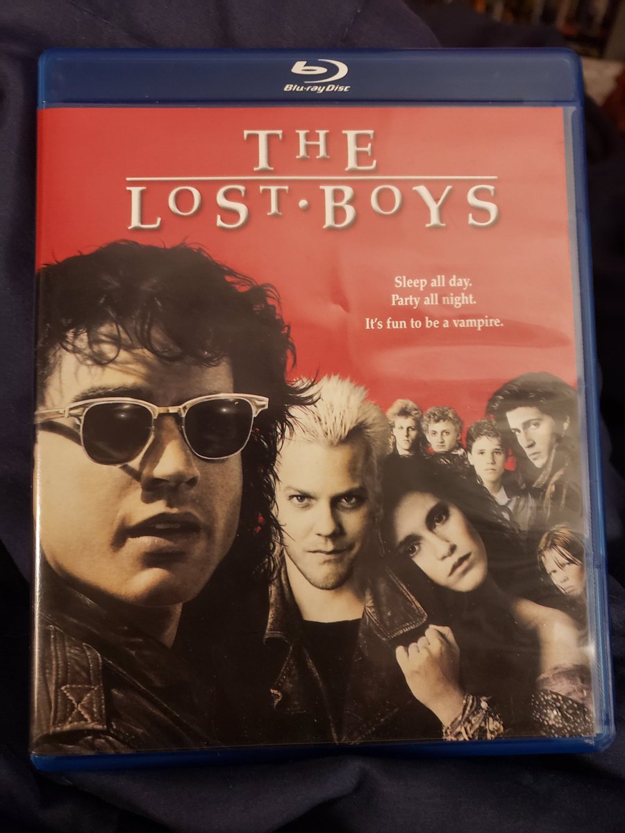 Now showing on my 80's Fest Movie 🎥 marathon...The Lost Boys (1987) on amazing blu-ray!#movie #movies #horror #teenmovies #vampires #thelostboys #coreyfeldman #coreyhaim #JasonPatric #JamiGertz #EdwardHerrmann #ripEdwardHerrmann #barnardhughes #kiefersutherland #DianneWiest...
