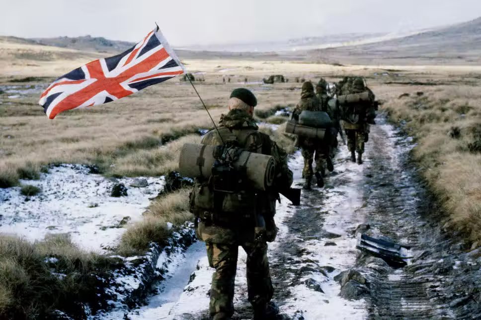 On this day, 14 June 1982, the Falkland Islands were liberated after 10 weeks of Argentine military occupation. The day is now celebrated as Liberation Day, a public holiday in the islands. 🧵👇 A thread…