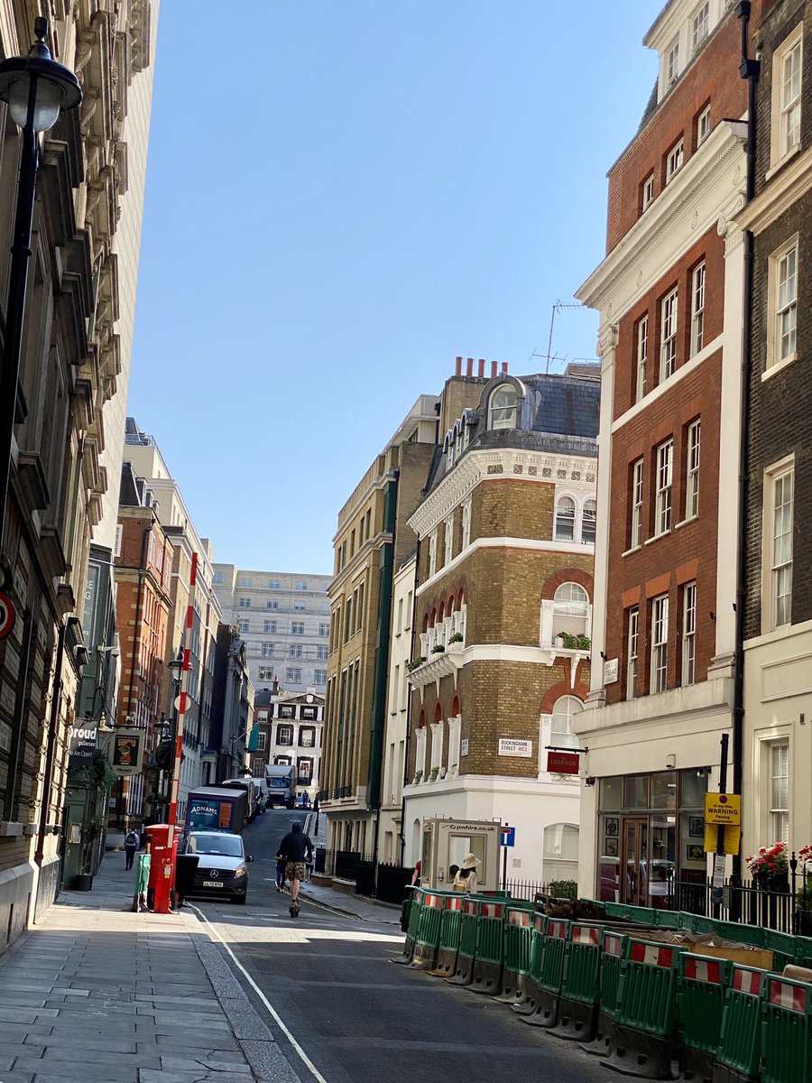 Our Hon. Chair <a href="/DrMehreenMirza/">Mehreen Mirza</a> heading to <a href="/BritishAcademy_/">The British Academy</a> for a meeting of the #SocialSciences Strategic Forum to discuss how to support and grow #SHAPE subjects with Heads of Subject &amp; Professional Associations in sunny London.