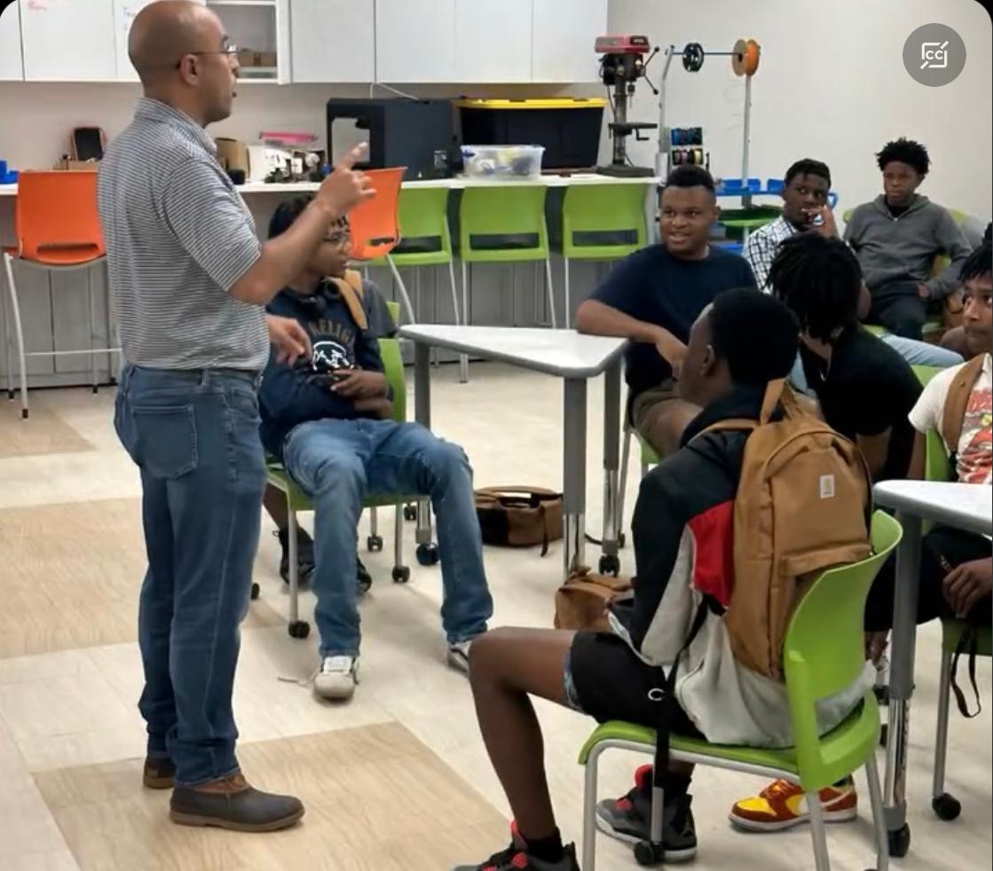 #FAMU brings 46 at-risk Black male high school students to campus to introduce them to #college life

rattlernation.blogspot.com/2023/06/famus-…

#FAMUly l #Rattlers l #HBCU l #HBCUs l #HBCUGrad l #FAMUGrad | #SWAC  | #university | #highered | #AcademicTwitter | #AcademicChatter | #FangsUP