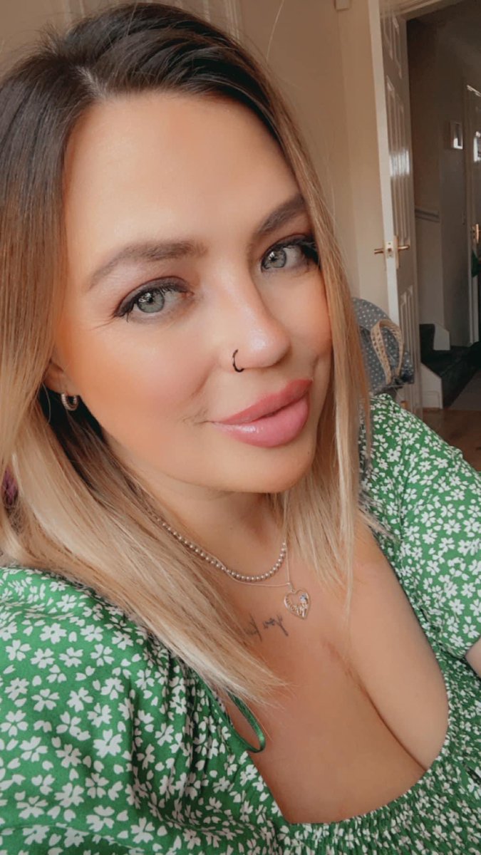 LisaMeows's tweet image. Back after a bit of a hiatus following some personal issues. Feeling fresh and getting back on track xxx