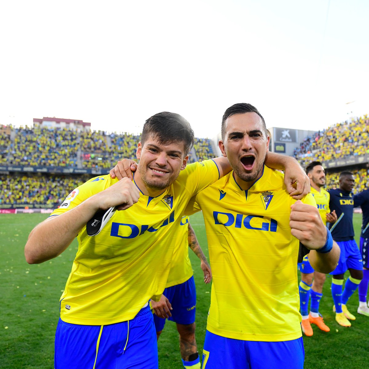 💥 𝗧𝗵𝗶𝘀 𝗱𝘂𝗼

🫂 <a href="/gonza_escalante/">Gonzalo Escalante</a> &amp; <a href="/jorgemere_m4/">Jorge Meré</a> 

#ThisIsCádiz