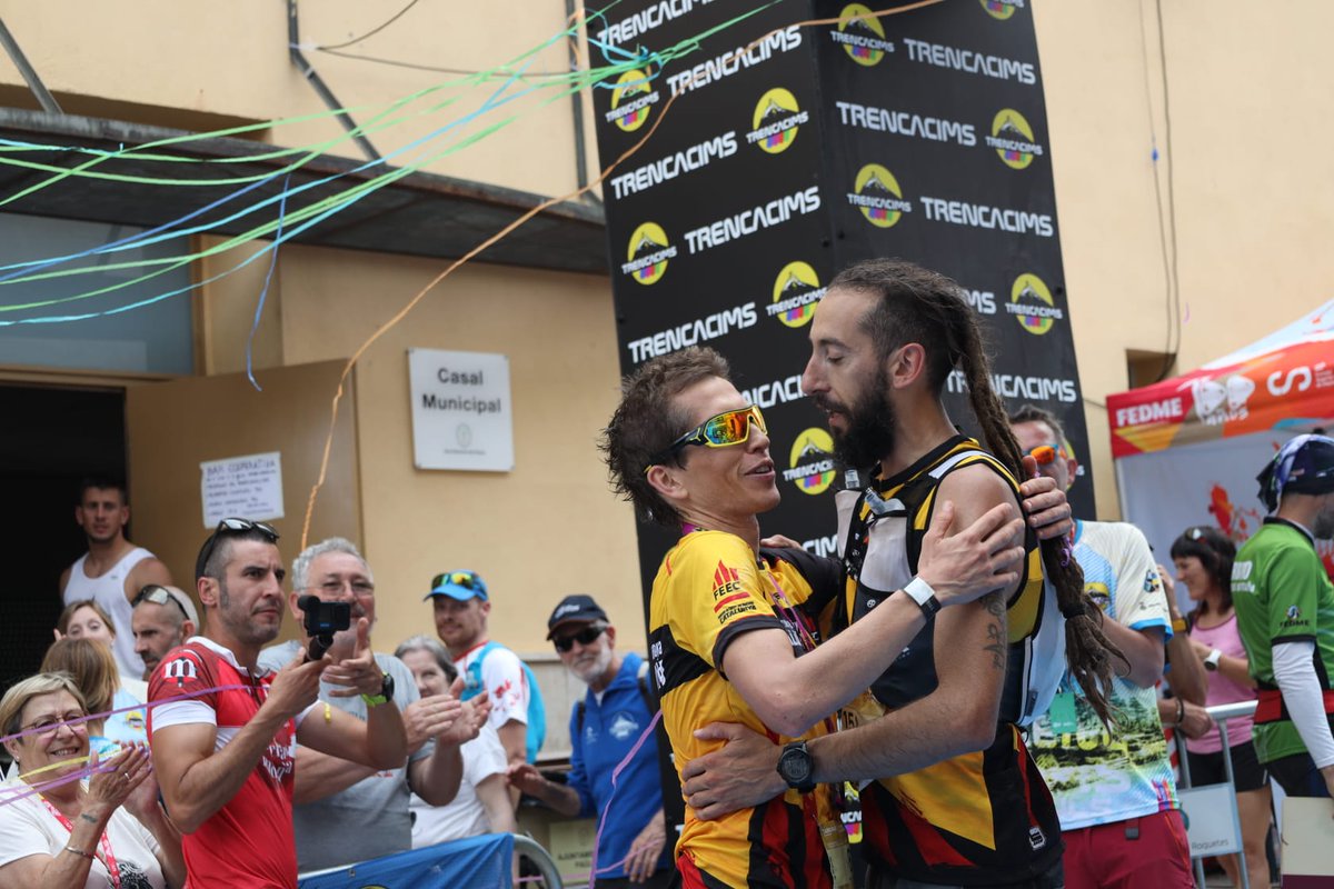 Marc Ollé i Lluís Ruiz convocats per a l'europeu d'Skyrunning, que se celebrarà a Montenegro del 14 al 16 de juliol

Ambdós son els únics corredors catalans que prendran part de l'equip de la <a href="/fedme_es/">Fedme</a>

➕INFO➡️ bit.ly/3J8MWEU