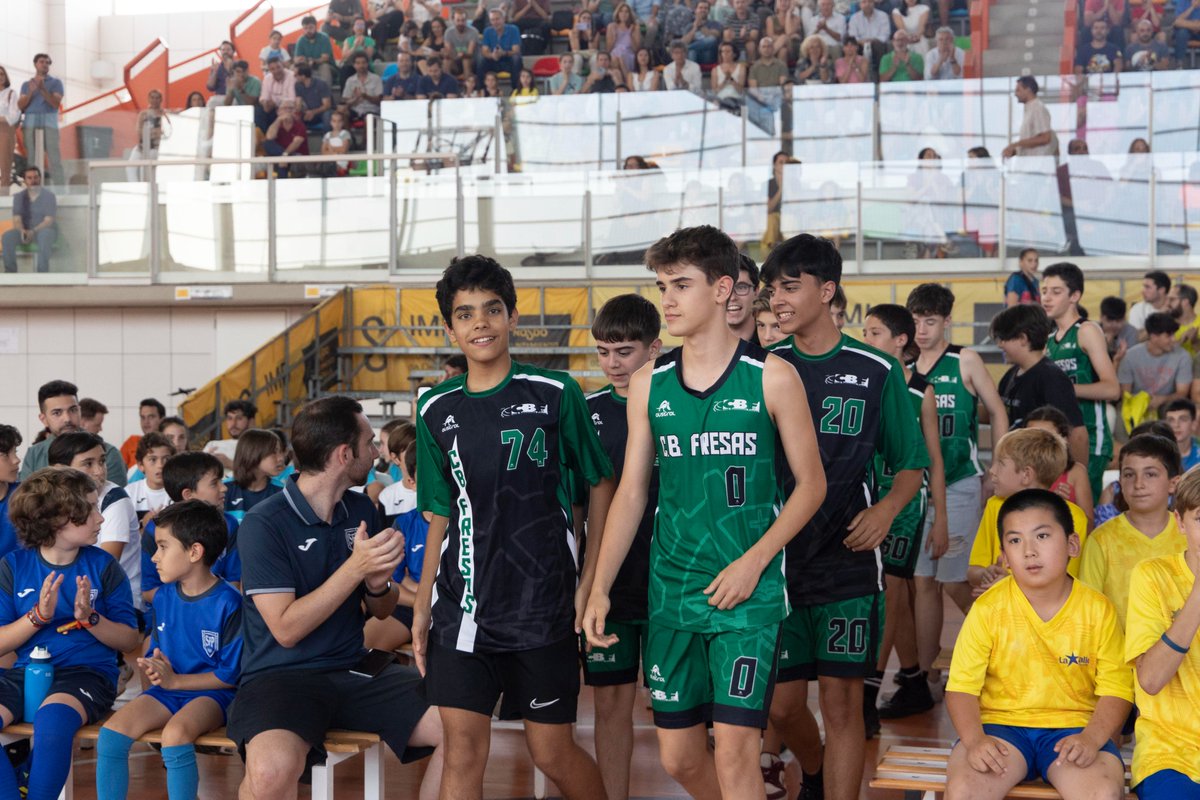 IMDSevilla's tweet photo. Continuamos con las Clausuras de Distrito de Juegos Deportivos Municipales y Juegos de Primavera.
Ayer fue el turno de #tuDistrito Casco Antiguo.
Galería completa de 📷 en https://t.co/BotKQLuSaQ https://t.co/JjQ64s4H8K