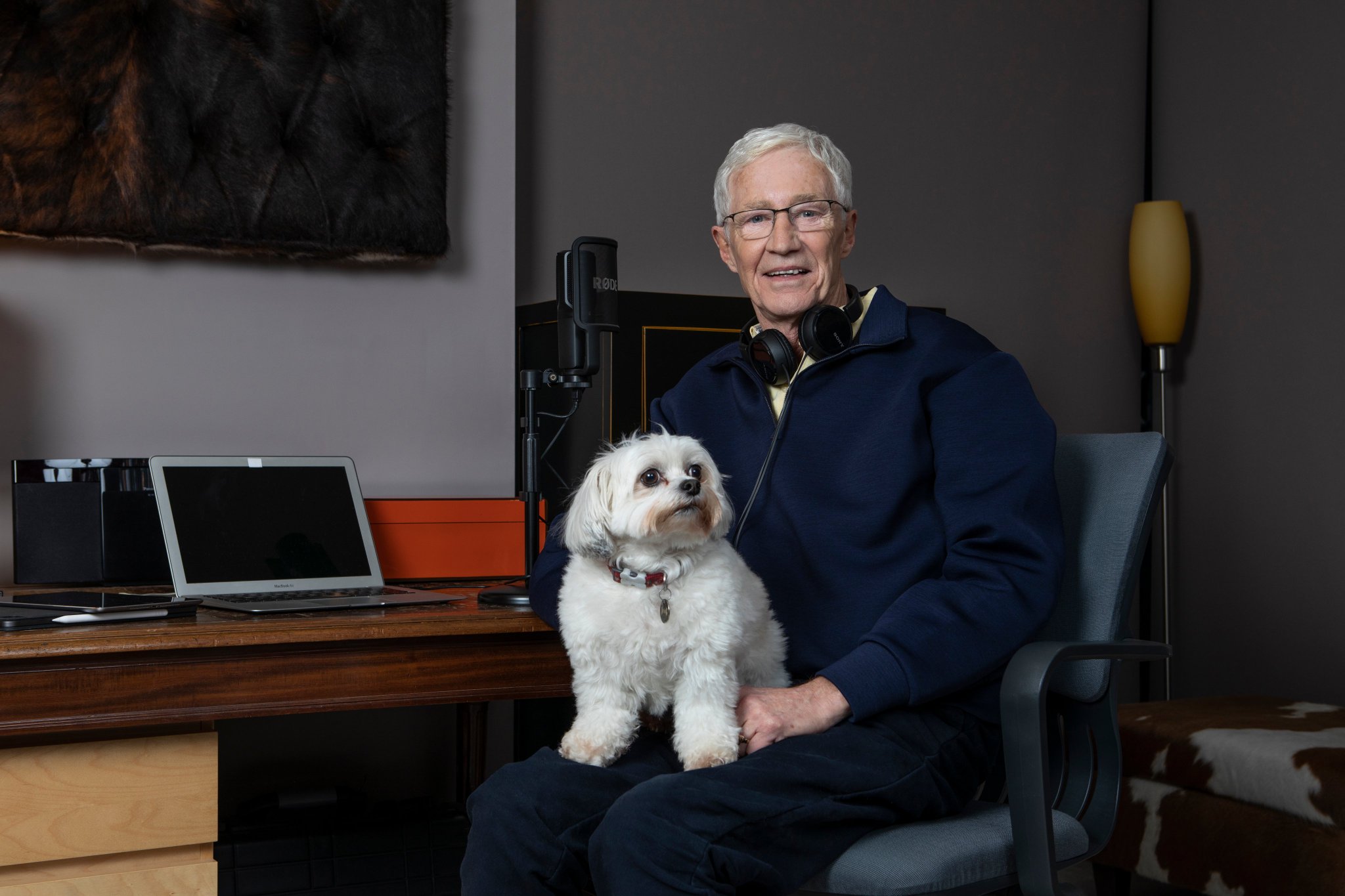 Happy birthday to Paul O\Grady - who would have been 68 today.  Never forgotten.

(Pic - Emilie Sandy) 