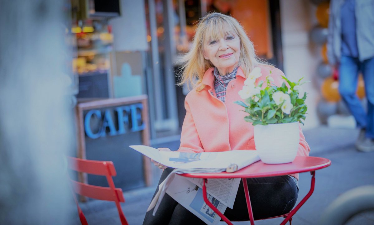 Wie fühlt es sich an, wenn man defekte Venen behandeln lässt? Unsere Schirmherrin Cindy Berger litt früher selbst an Krampfadern. Beim Venen-Telefon beantwortet sie Fragen aus Patientensicht: am Montag, 19. Juni, von 16.30 bis 17.30 Uhr, Tel. 02103 242691.
#dvl #krampfadern