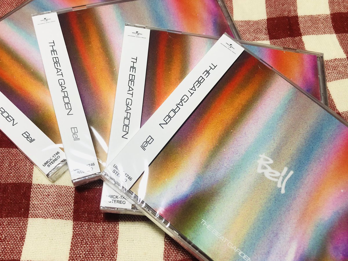 d5be4989e0d84c3's tweet photo. THE BEAT GARDEN
NEW ALBUM『BeII』
6.14 リリース
いま届きました(*ˊ˘ˋ*)。♪:*°
ビートが心を込めて作ってくれた
『BeII』大切に聴きます
ビートの想いを届けてくれて
ありがとう
#THEBEATGARDEN
#BeII
@TBG_account
@U__official
@MASAT_O_fficial
@REI___official https://t.co/UMVz8EPGYa