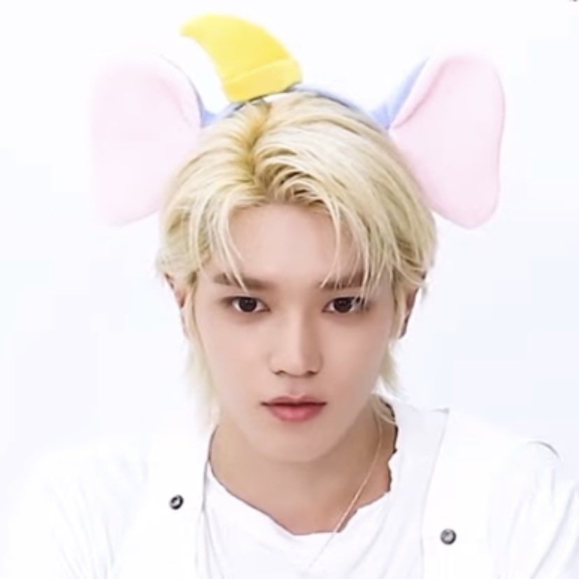 for taeyong tweet media