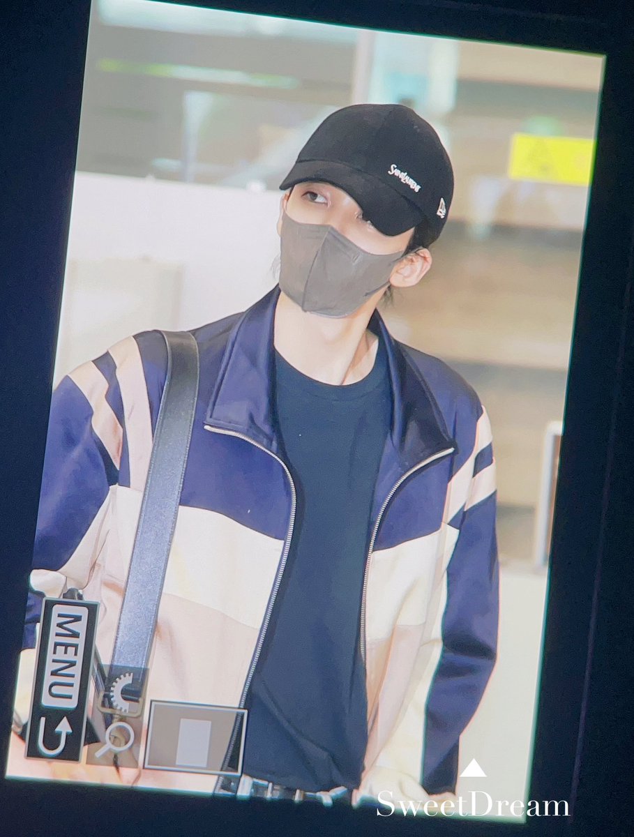 어제는 시험기간 대학생 같다가
오늘은 임무 마친 조직원 같은 사람은?