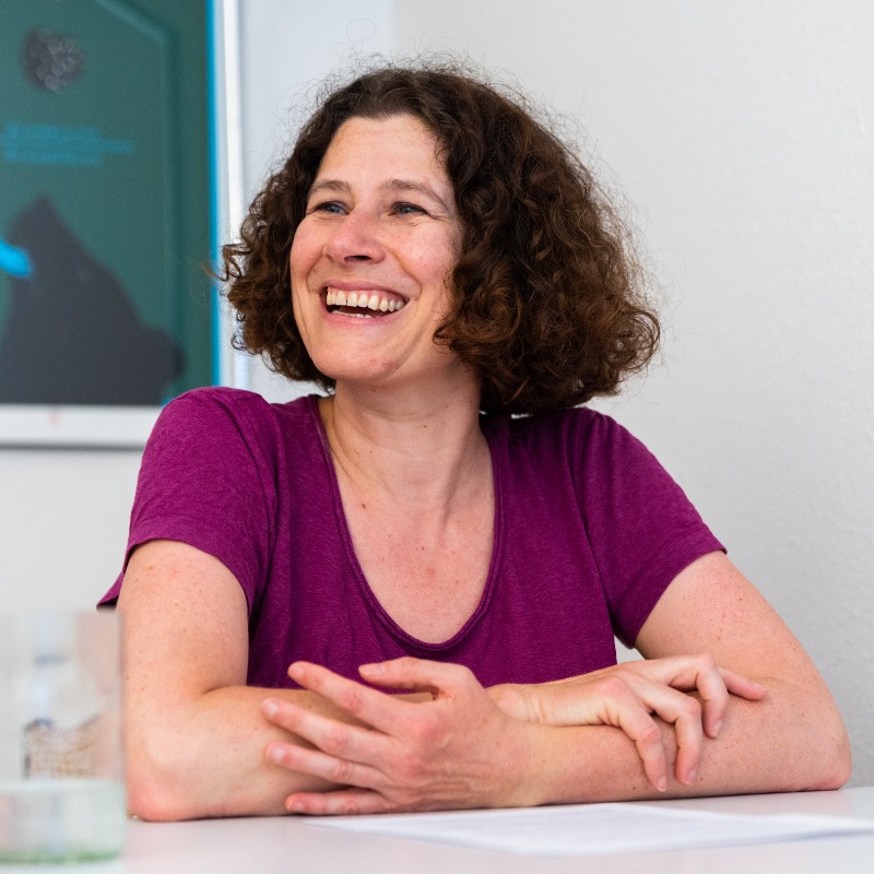 hauptstadt_be's tweet photo. Regula Bühlmann (@RegulaBuehlmann) ist #Gleichstellungsbeauftragte der Stadt #Bern. Im Interview spricht sie über böse Mails und sagt, wie die Stadt auf die #Rammstein-Konzerte reagieren soll. 

Text: Flavian von Gunten
Bild: Daniel Bürgin
