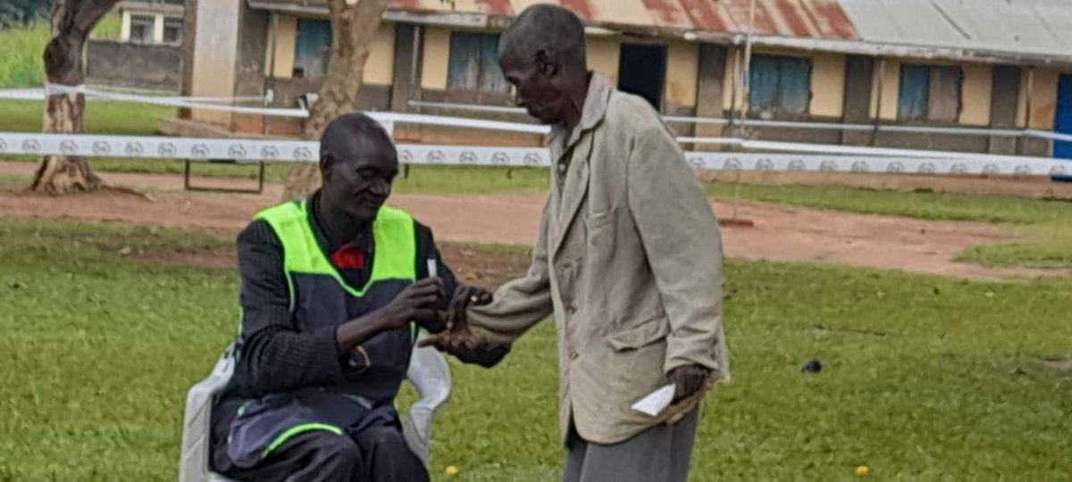 UgandaEC's tweet photo. Voting is progressing peacefully at different polling stations across Bukedea District.
All polling stations received polling materials on time, and opened polls as soon as the the designated 10 voters turned up at the Polling Station.
#BukedeaByElection
@PaulBukenya
1/2 https://t.co/Cr3t3P86ZP