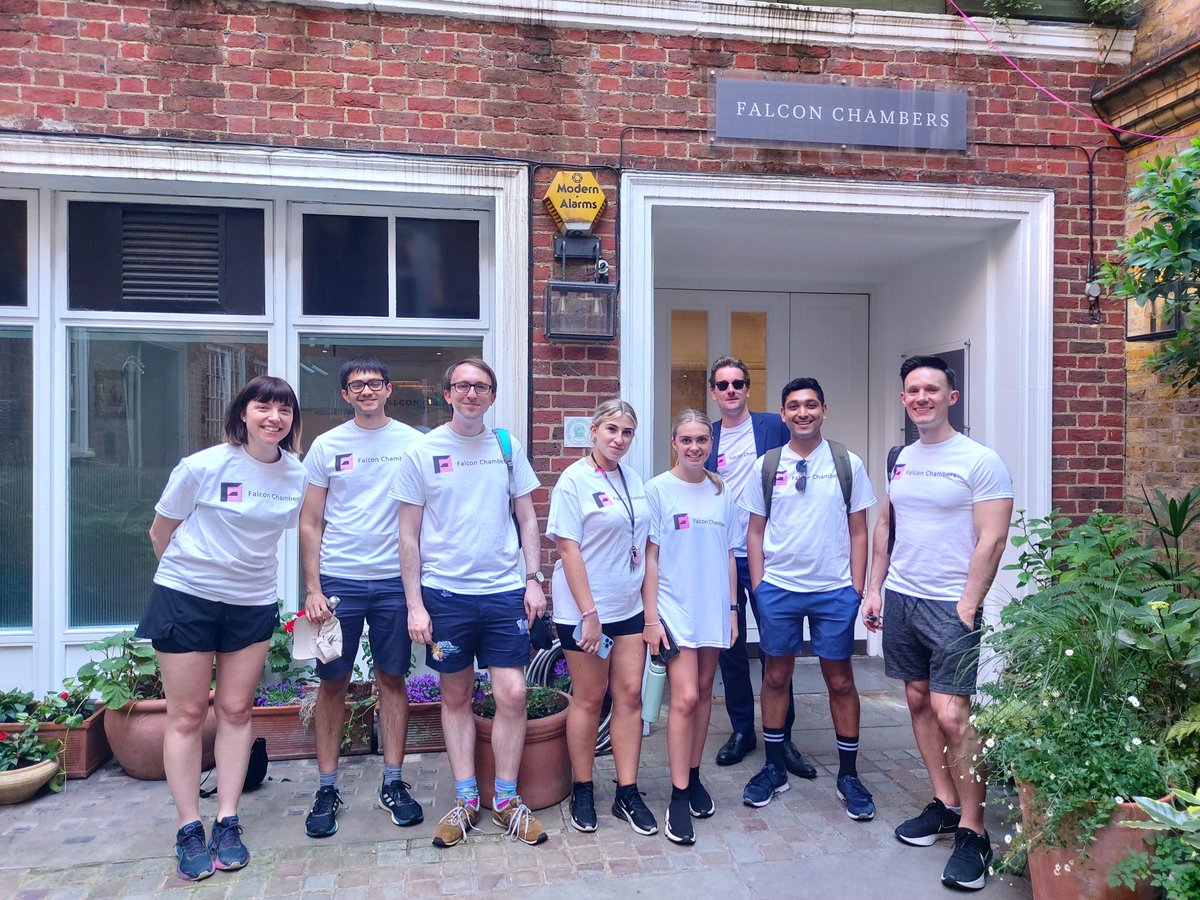 The @londonlegal's #LegalWalk is the largest fundraising event in the legal calendar. Our team were delighted to walk shoulder to shoulder with thousands of legal professionals in support of #accesstojustice.

As a chambers, we also support @WeAreAdvocate  and @FreeRepUnit