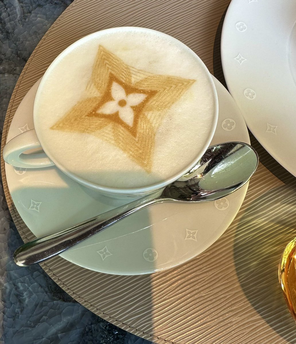 troutymouth04's tweet photo. Maxime Frédéric at Louis Vuitton café. named after its head pastry chef. 👌🏻 it was developed as part of the #LVDREAM experience, a exhibit that traces the brand’s history. Amazing! 🤎🖤 

#LouisVuitton  #paris #cafe #france #mmtt #LV #LVCafe https://t.co/CV3uH9pzyW