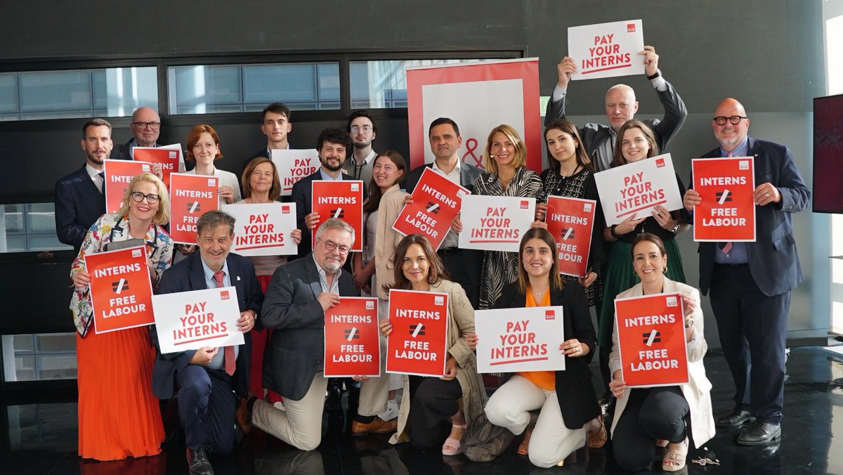 UTuttlies's tweet photo. I've seen it time and time again - trainees are a valuable asset in any team. They bring fresh perspectives, they're motivated, knowledgeable and engaged.
In our @TheProgressives team we've always paid our interns.
The EU must follow suit!
#PayYourInterns https://t.co/8rXlkJBeES