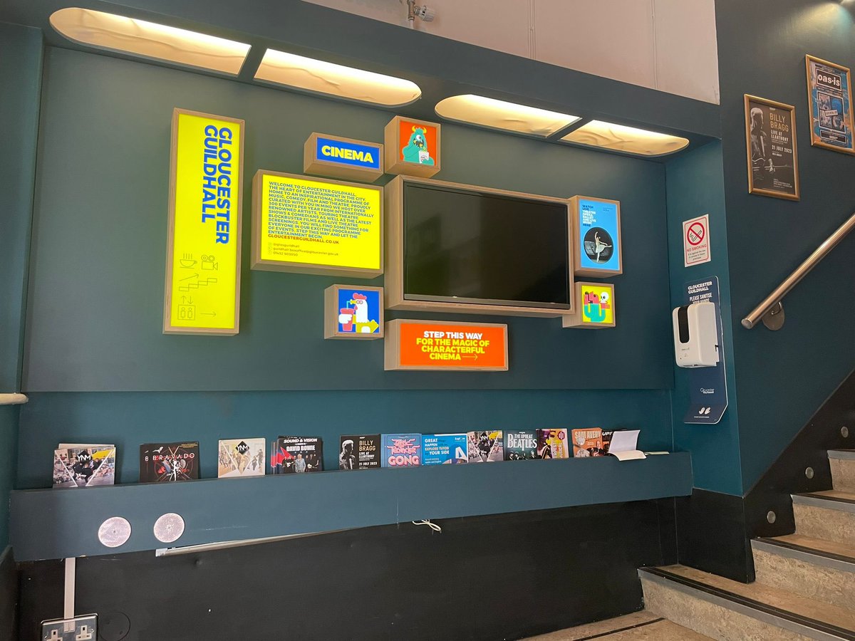 createsignsuk's tweet photo. Really interesting light box and digital signage assemblies completed for client in Gloucester yesterday https://t.co/cXSqDW3Zp9