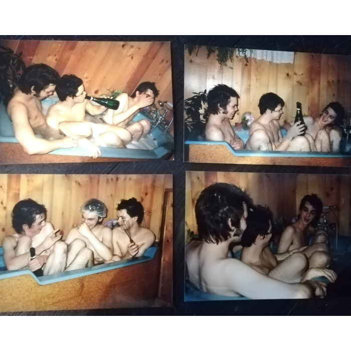 SupergrassHQ's tweet photo. Supergrass photo shoot with Zoe Shardlow #onthisday in 1994. https://t.co/XLe2K0P4nG