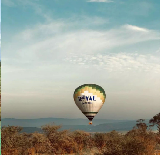 ooh,btw head to the east for a truly unique experience,Book a hot air balloon ride in Akagera National Park with Balloon Safaris for a unique experience.Soar over the hills and enjoy a champagne breakfast upon landing,enjoying w your love &amp;showcasing the beauty Akagera.

cont...