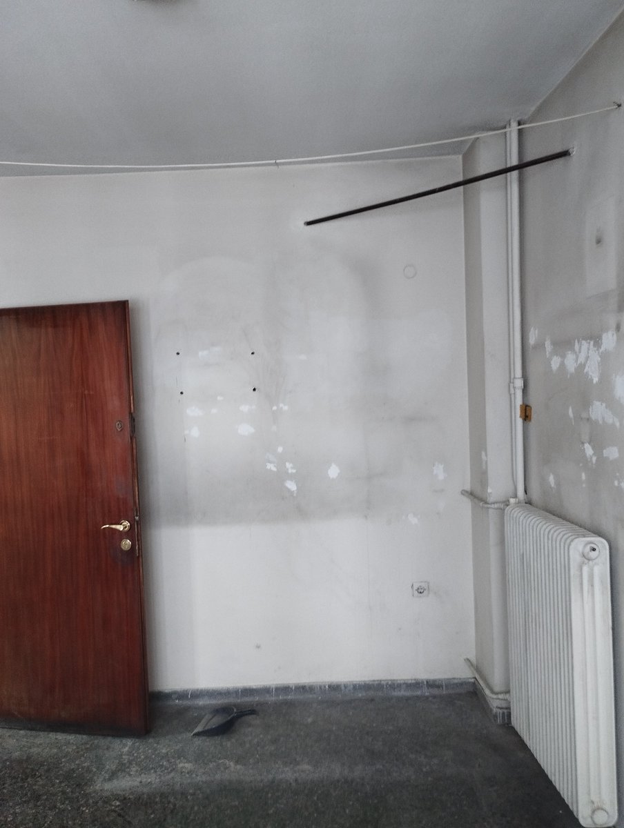 AlphaTecBoards's tweet photo. Welcome to (what will be) our content studio! It's in pretty bad shape at the moment, but we will be documenting the whole renovation process on our TikTok and YouTube Pages! Join along and if you have any ideas on what we should add to this don't hesitate to drop a comment! https://t.co/zmK0on2kLF