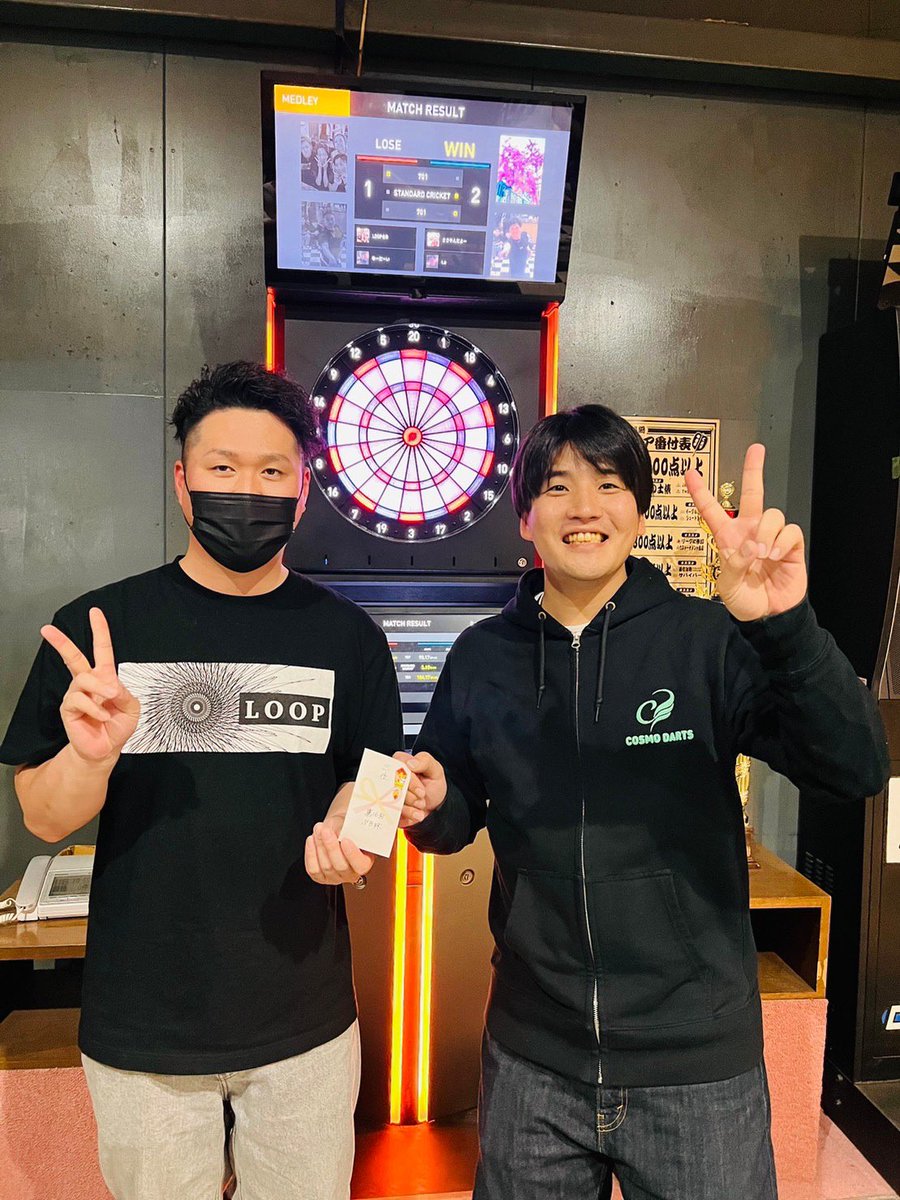 SbBanken's tweet photo. SILVERBACK OPEN
18:00〜3:00

SB杯の写真集🤳
表彰式です🥰 https://t.co/c7F7Qix7Ci