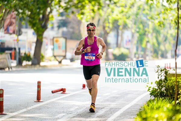 MustafaIscel's tweet image. Fahrschule Vienna unterstützt auch Läufer im Internationalen Bereich.Marathon in Istanbul 1.Platz.Wir gratulieren unseren Sieger 👍👏💪 Lg M.Iscel